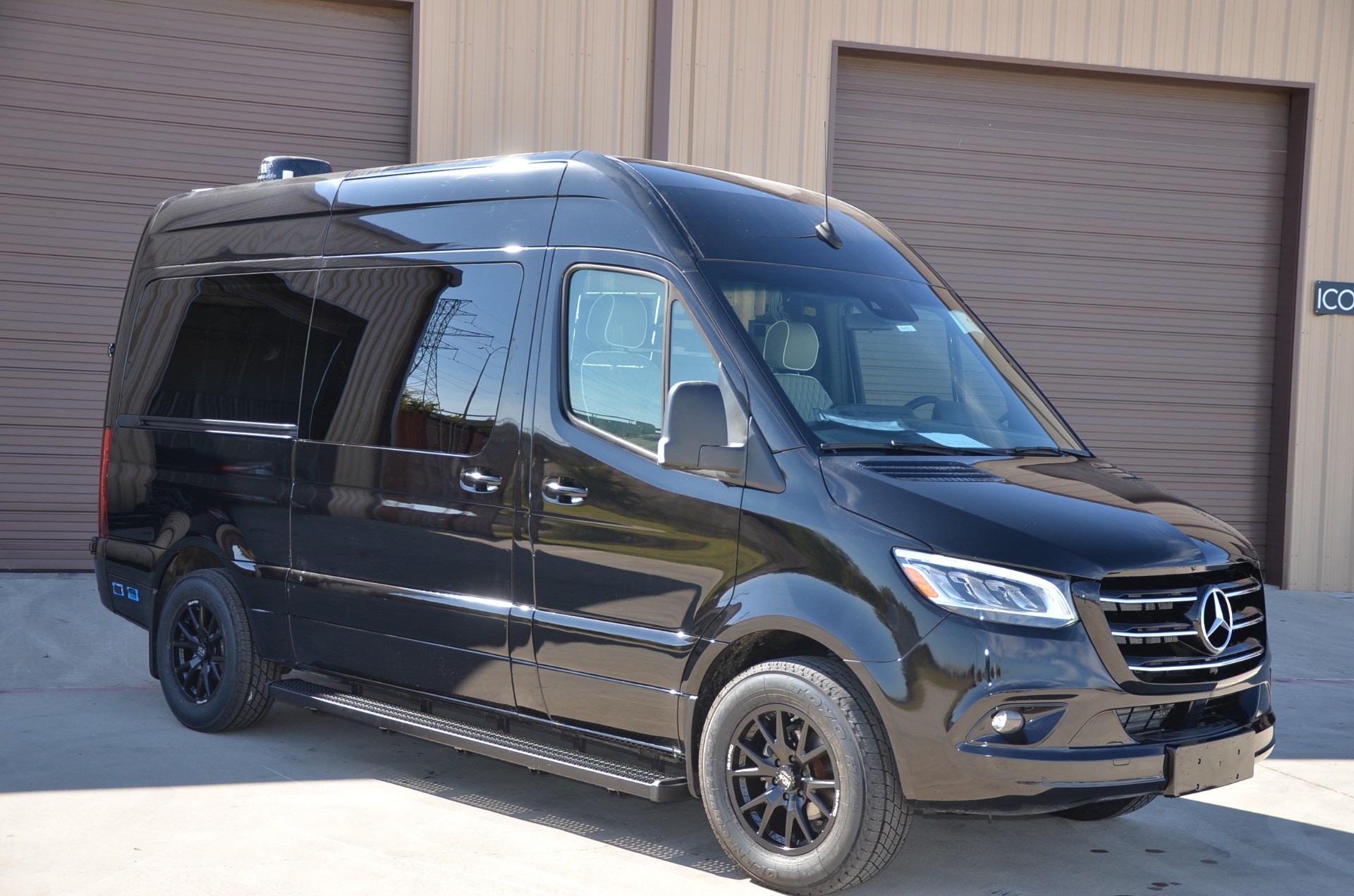 Used Mercedes Benz Sprinter Metro Day Lounge For Sale