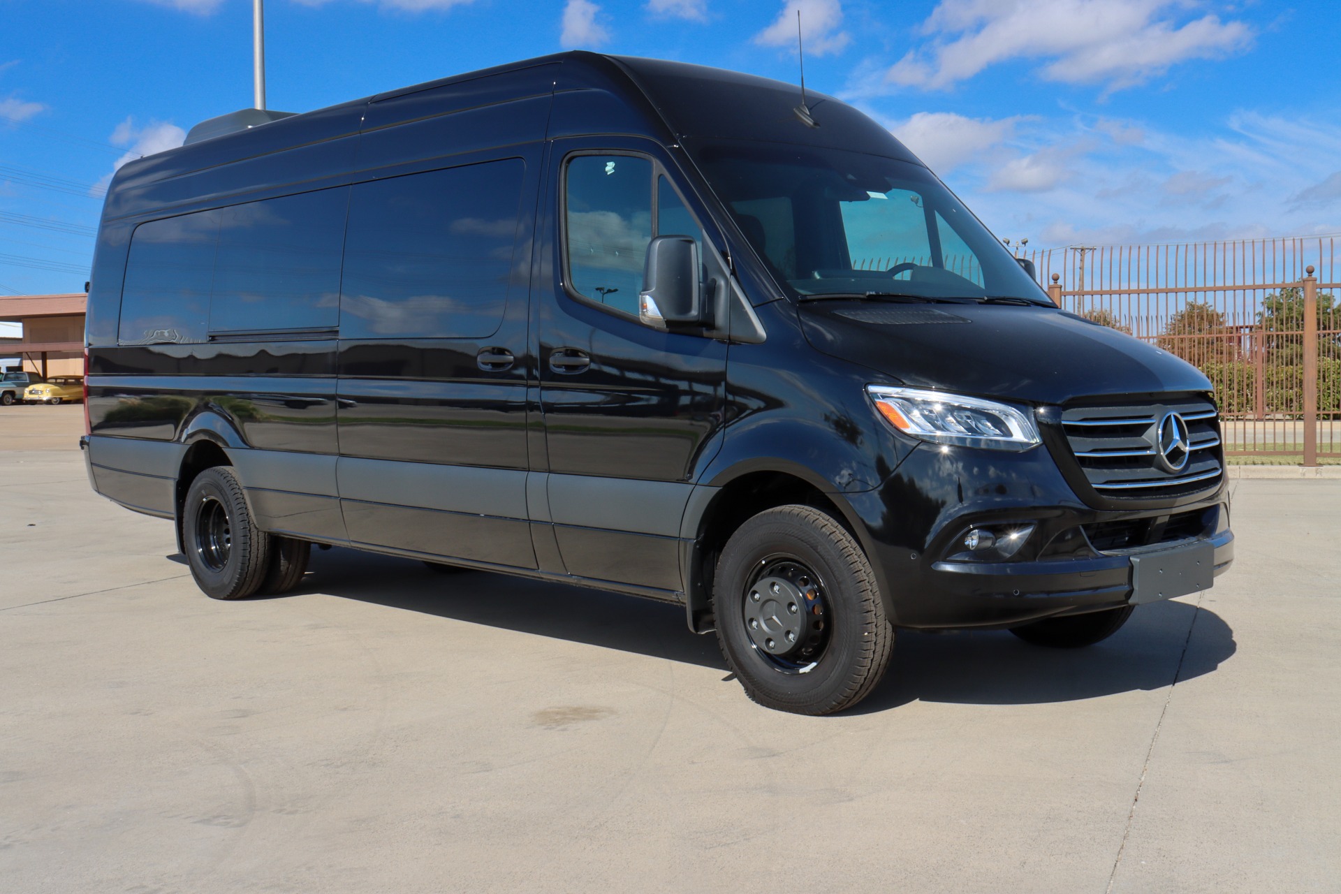 New 2025 MercedesBenz Sprinter 170Ext Presidential Limo 3500XD Dual