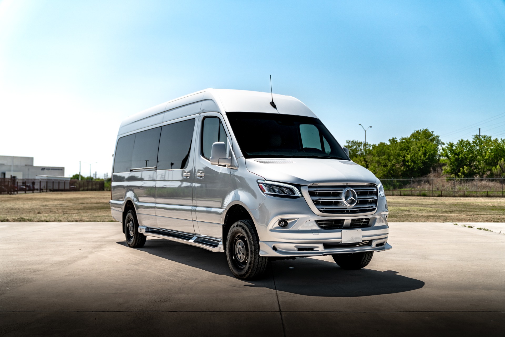 New 2023 MercedesBenz 170 Sprinter 4X4 Travel Lounge Premium 2500 For